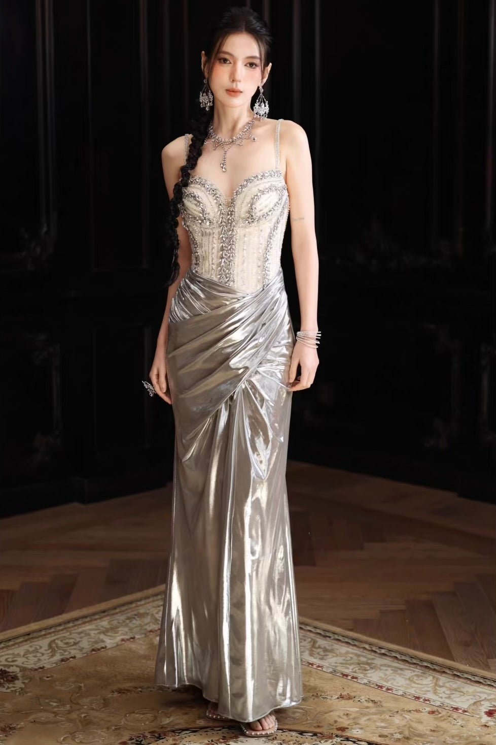 Luxury Silver Metallic Mermaid Gown – Crystal Bustier Formal Dress