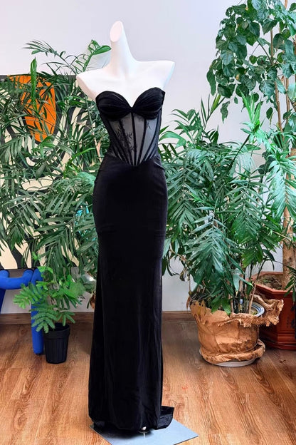 Elegant Black Velvet Mermaid Gown – Perfect for Gala & Prom