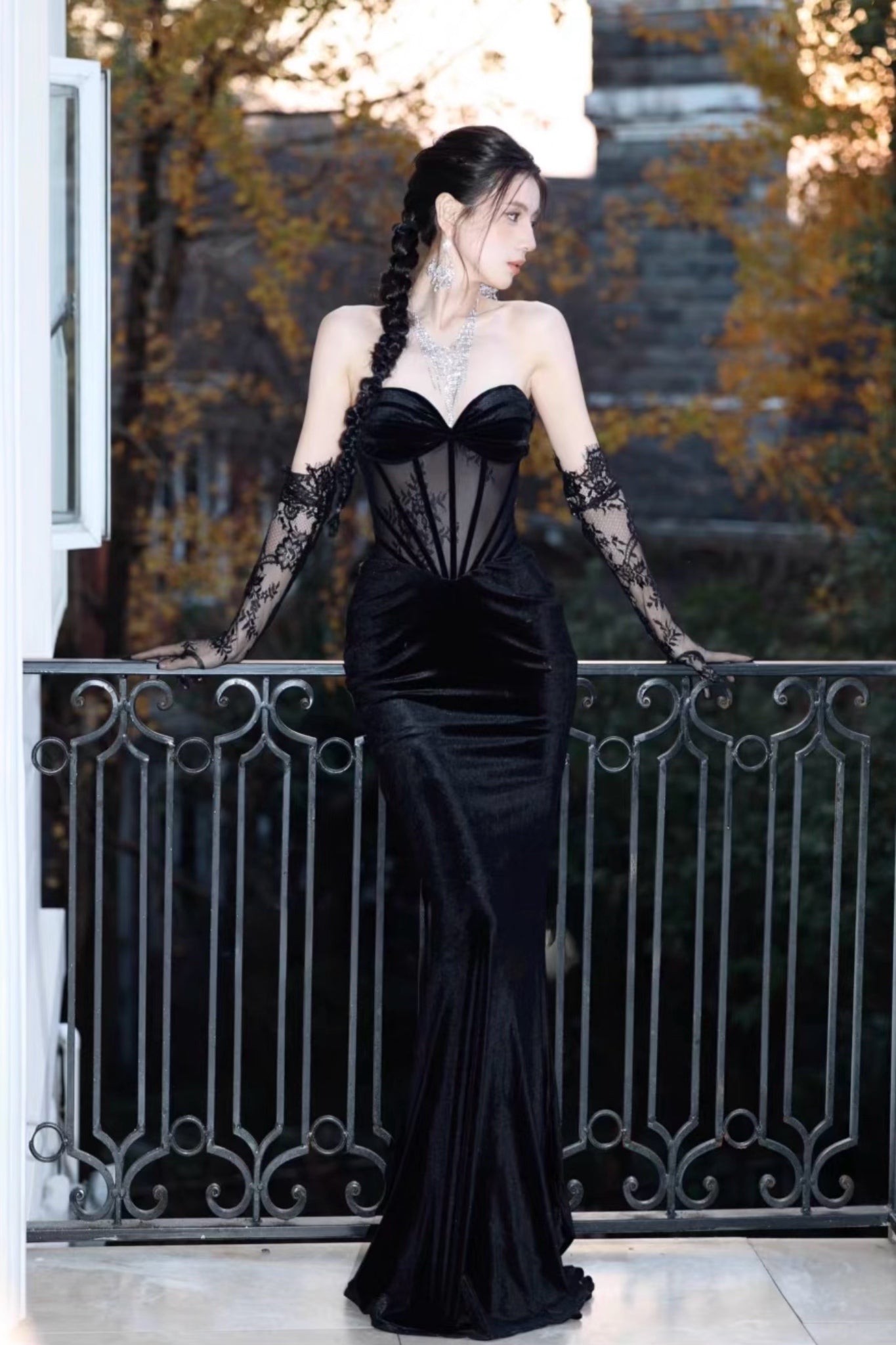 Elegant Black Velvet Mermaid Gown – Perfect for Gala & Prom