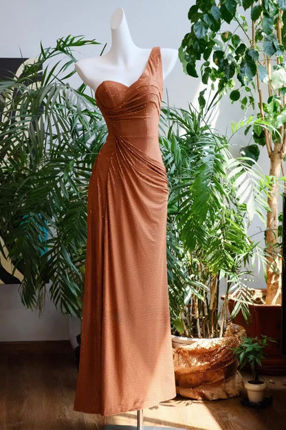 Elegant Draped Sequin One-Shoulder Gown – Floor-Length Evening Dress