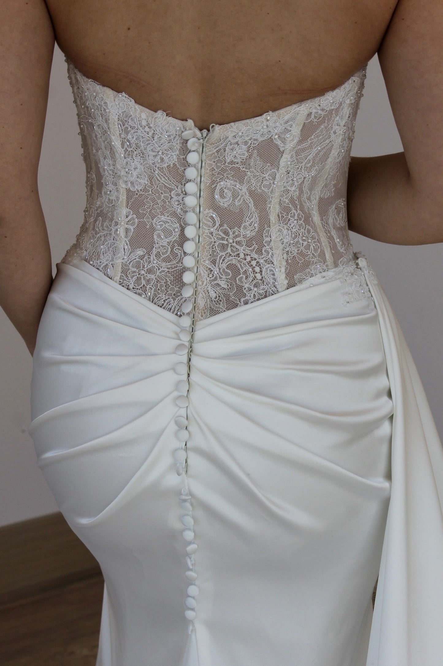 Trumpet Long Sleeves Sweetheart Lace Slit Wedding Dress