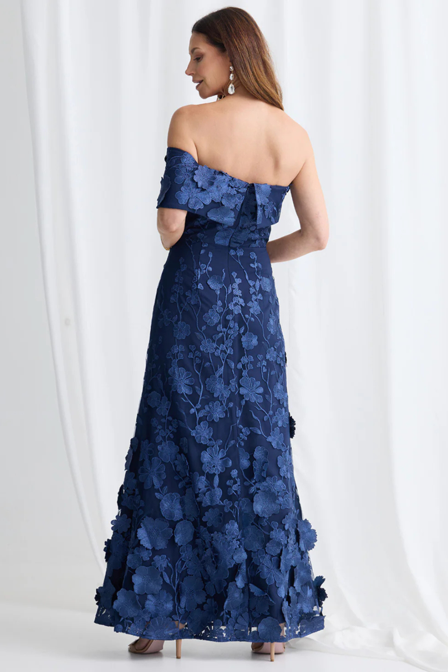 3D Floral Applique Asymmetric Off-Shoulder Desig Maxi Dress