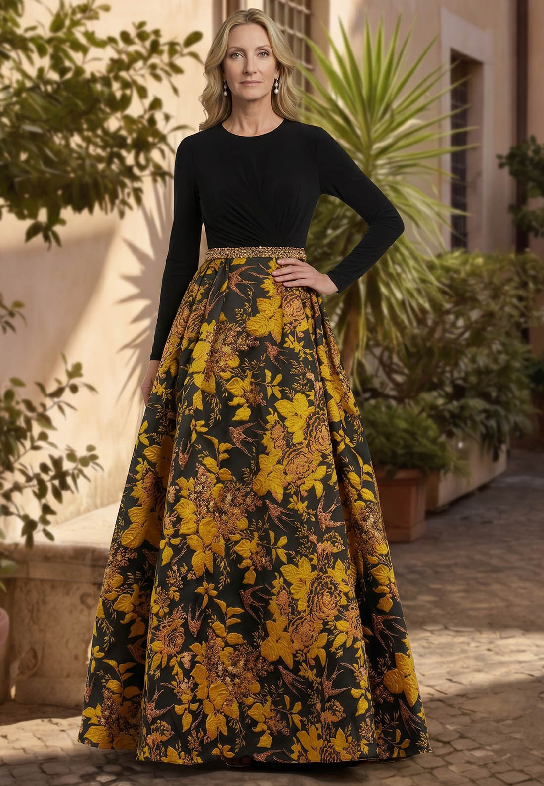 Long Sleeves Scoop Appliques A-Line Mother of the Bride Dress