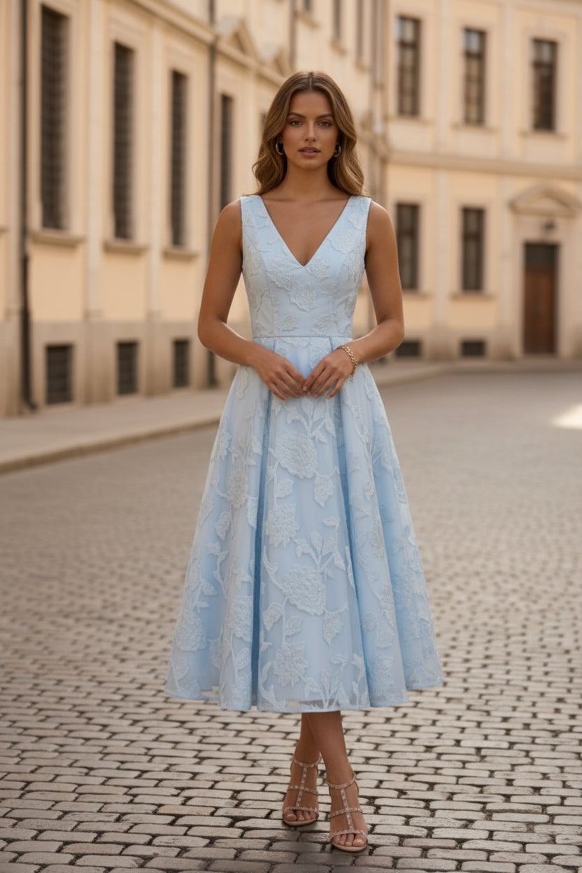 Elegant V-Neck Lace Floral Cocktail Dresses