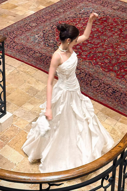 Modest Mermaid Spaghetti Straps White Ruffles Long Prom Dresses