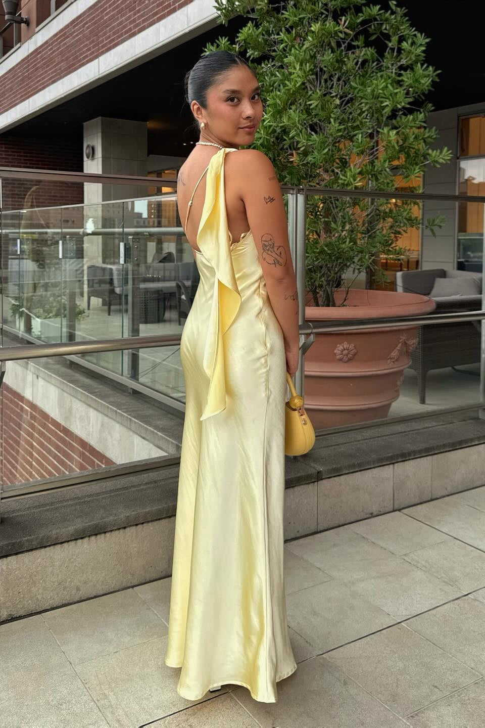 One Shoulder Yellow Sheath Satin Bridesmaid Dress