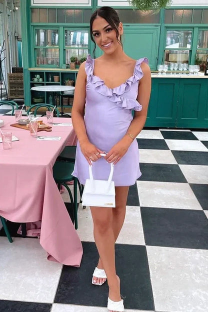Pretty Sheath V Neck Yellow Short Homecoming Dress with Ruffles