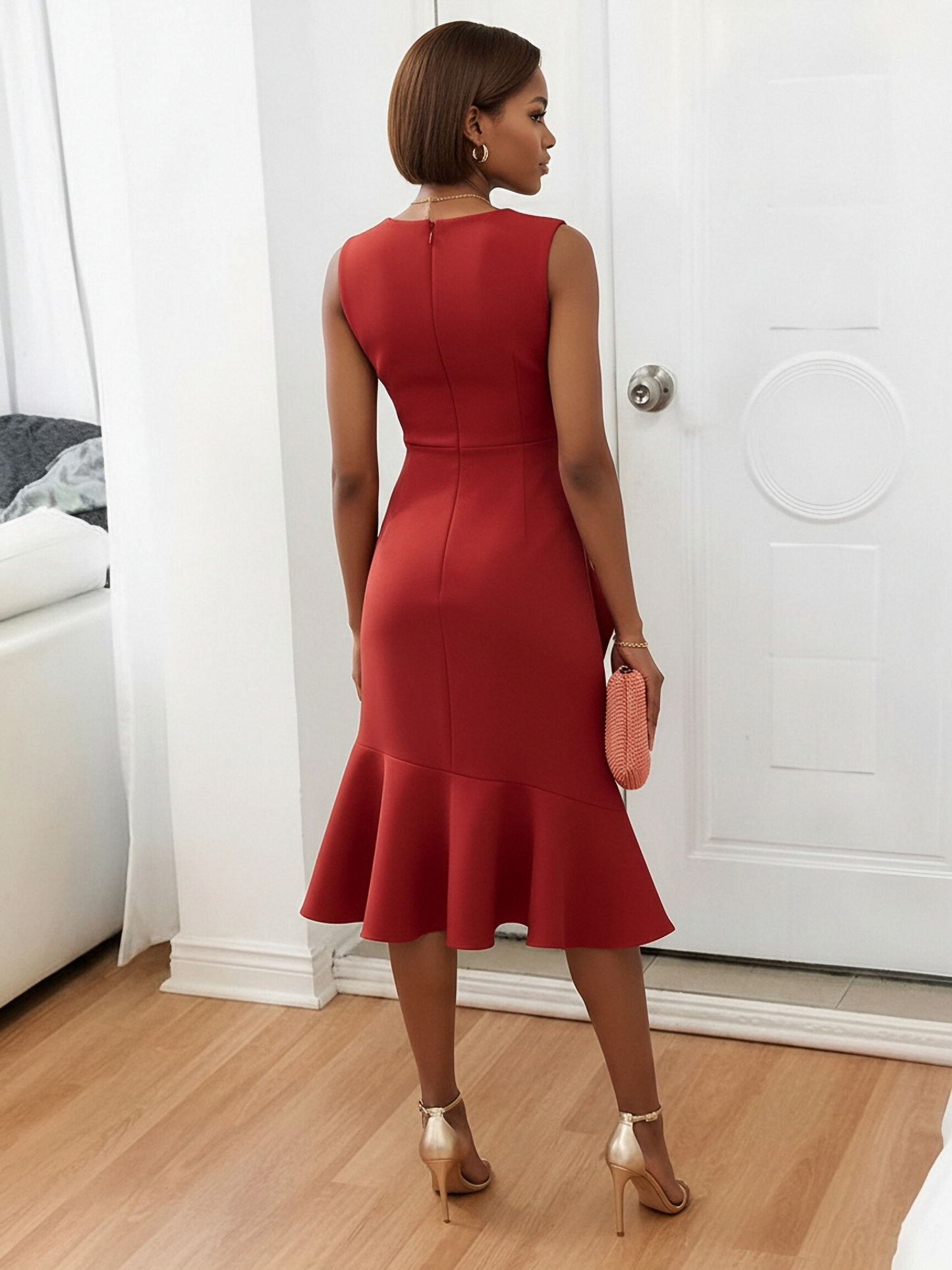 Elegant Scoop Neck Satin Tea-Length Cocktail Dress