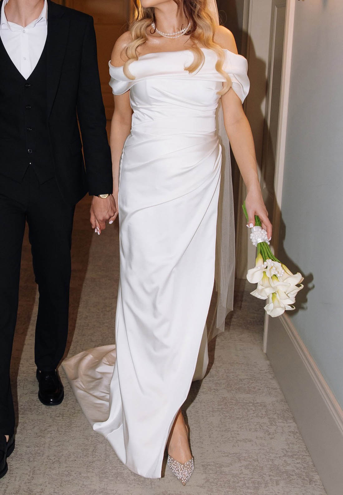 Simple Sleeveless Slit Ruched Wedding Dress