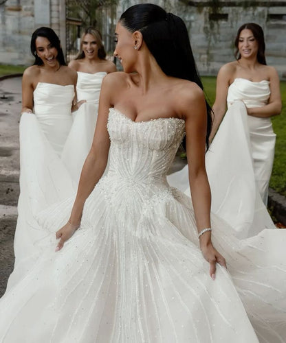 Pretty Wedding Dress Ball Gown Sweetheart White  Long Wedding Dresses Bridal Gowns