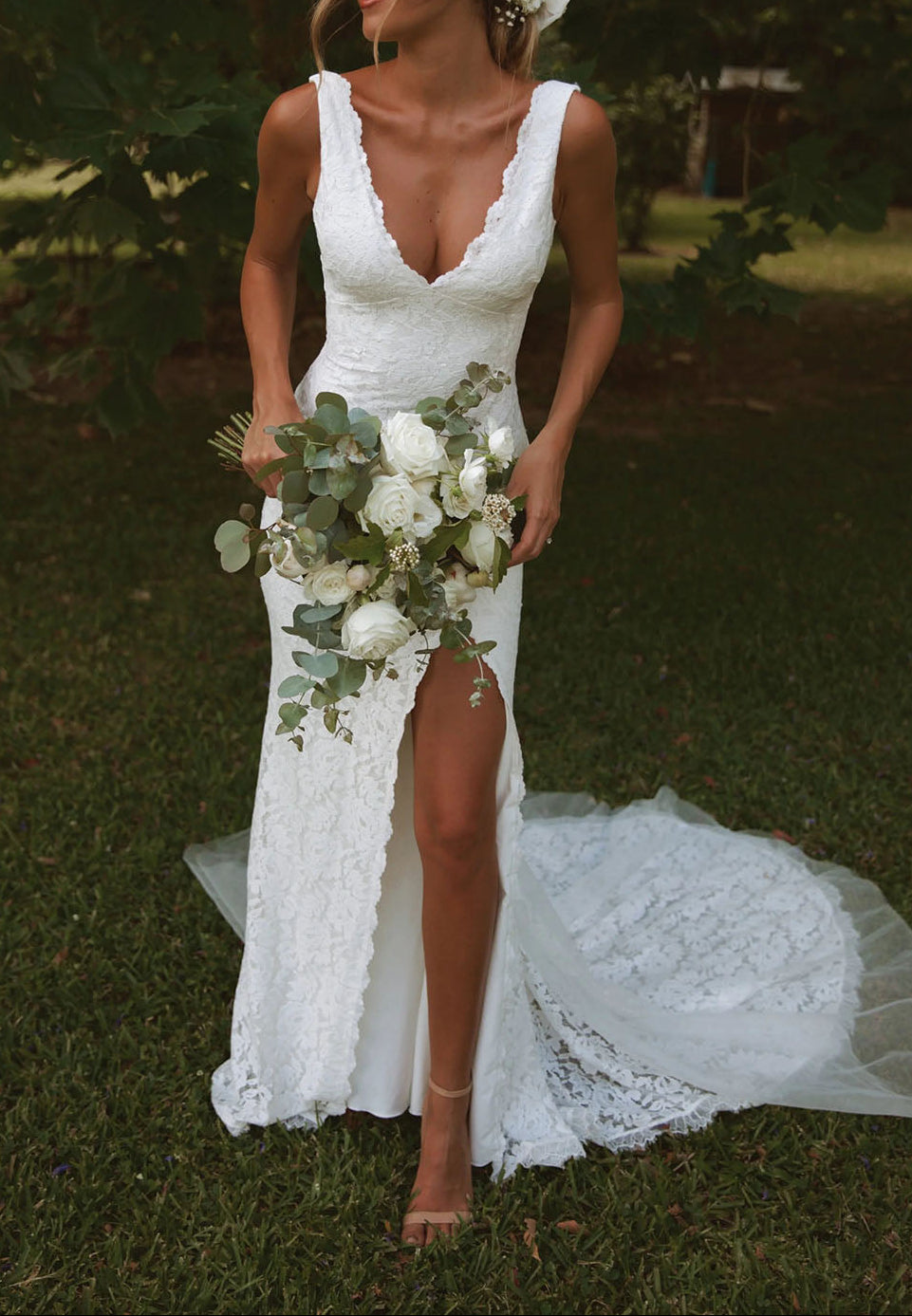 V-Neck Lace Bridal Gown with Leg Slit | Backless Mermaid Wedding Dress for Curvy Brides