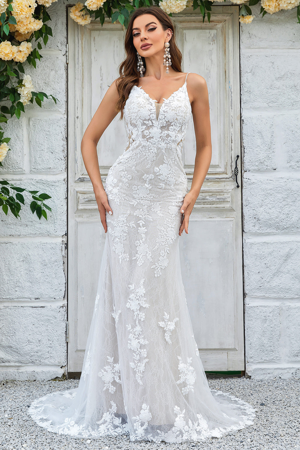 Charming Ivory Mermaid Lace Long Wedding Dress