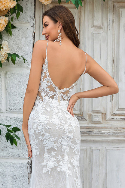 Charming Ivory Mermaid Lace Long Wedding Dress