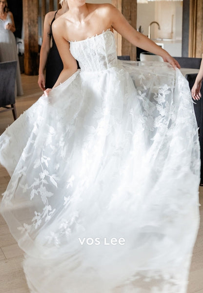 A-Line Strapless Appliques Lace Pleated Wedding Dresses with Court Train