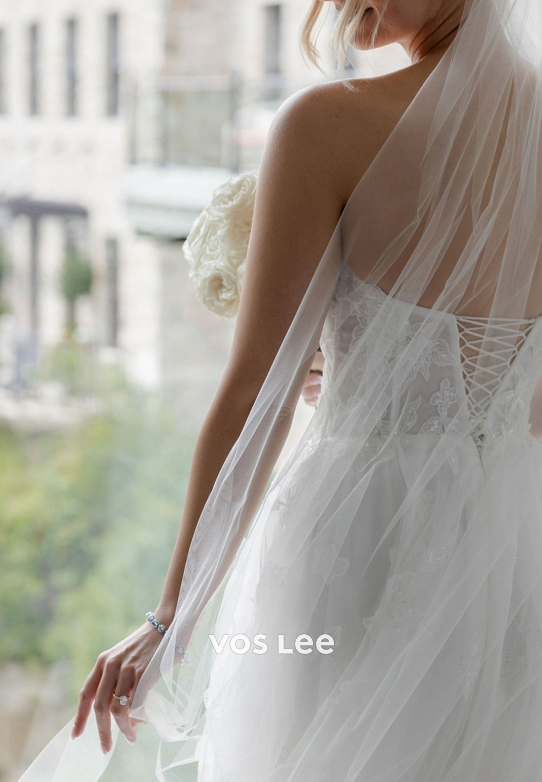 A-Line Strapless Appliques Lace Pleated Wedding Dresses with Court Train