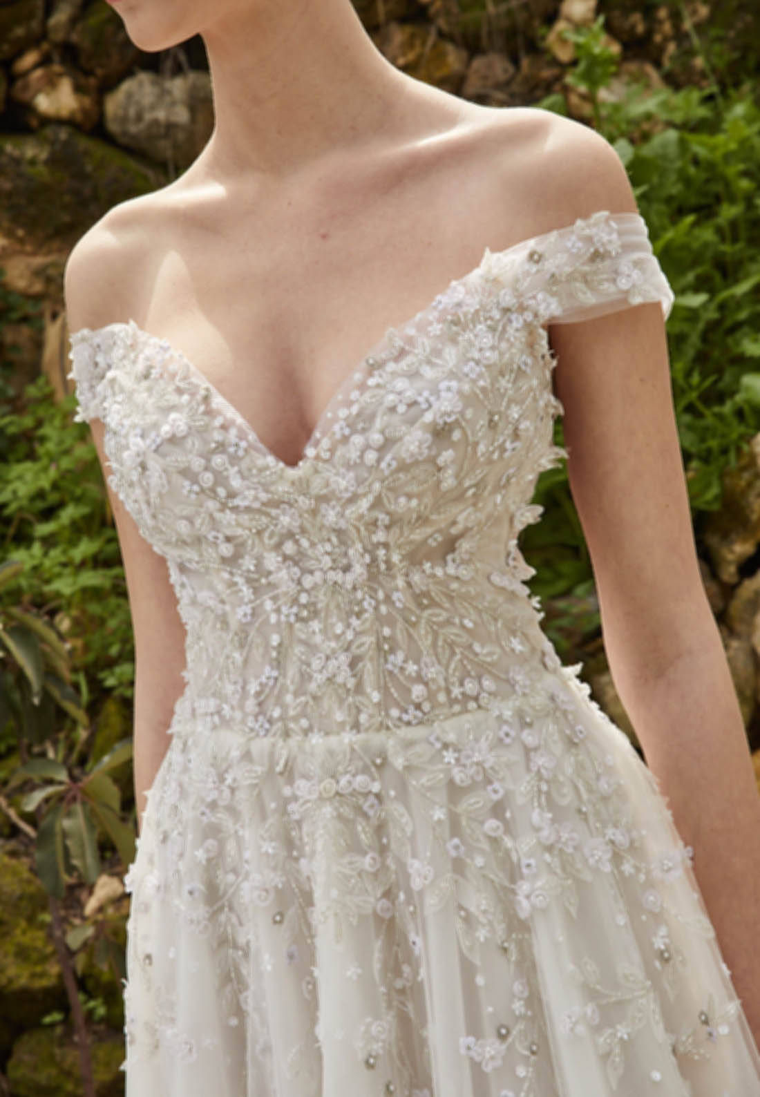 Off-the-Shoulder A-Line Tulle Wedding Dress