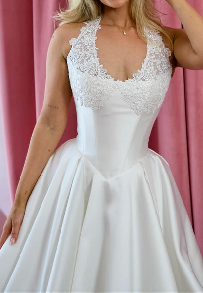 Lace Halter Basquewaste Satin Ball Gown