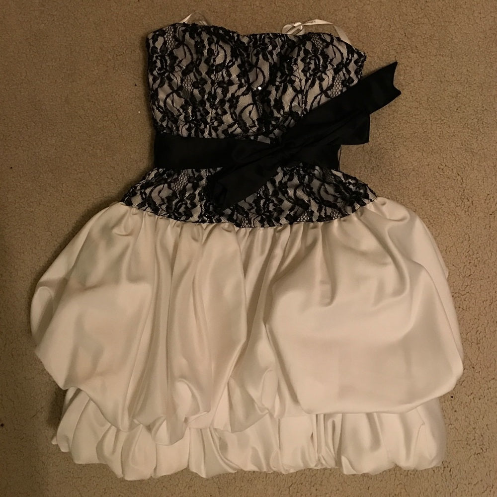 Strapless Lace Bodice Bubble Mini Dress with Sash