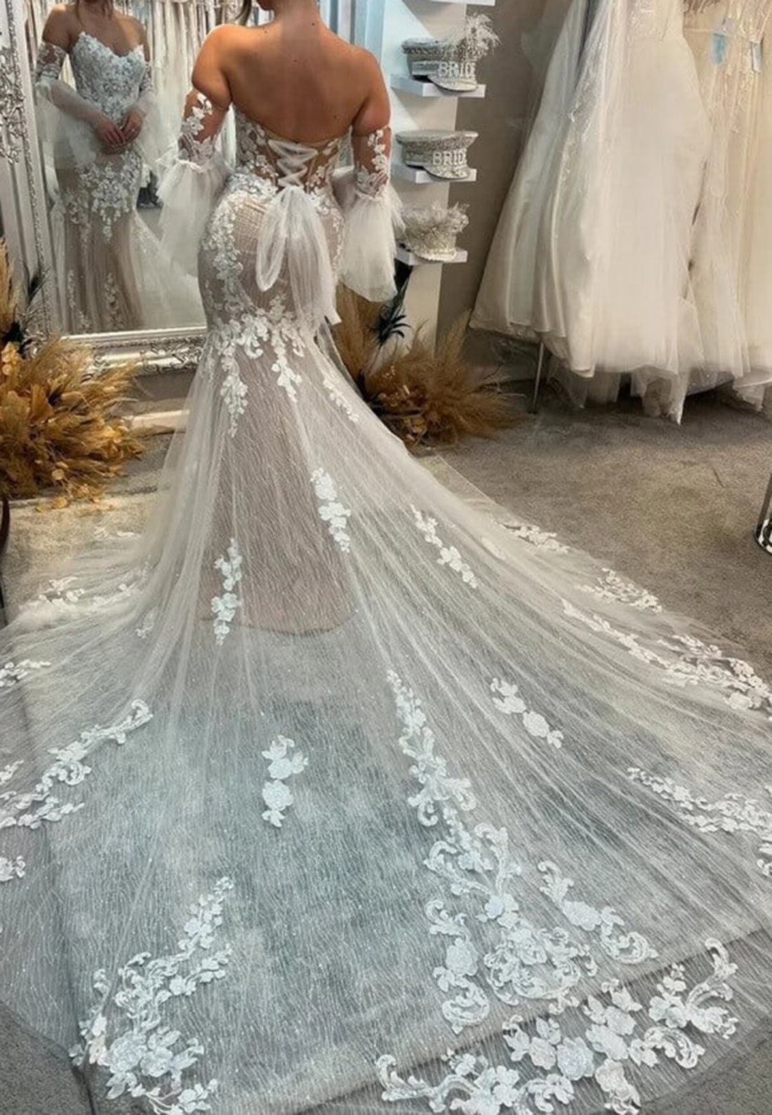 Lace Mermaid Wedding Dress with Flared Sleeves