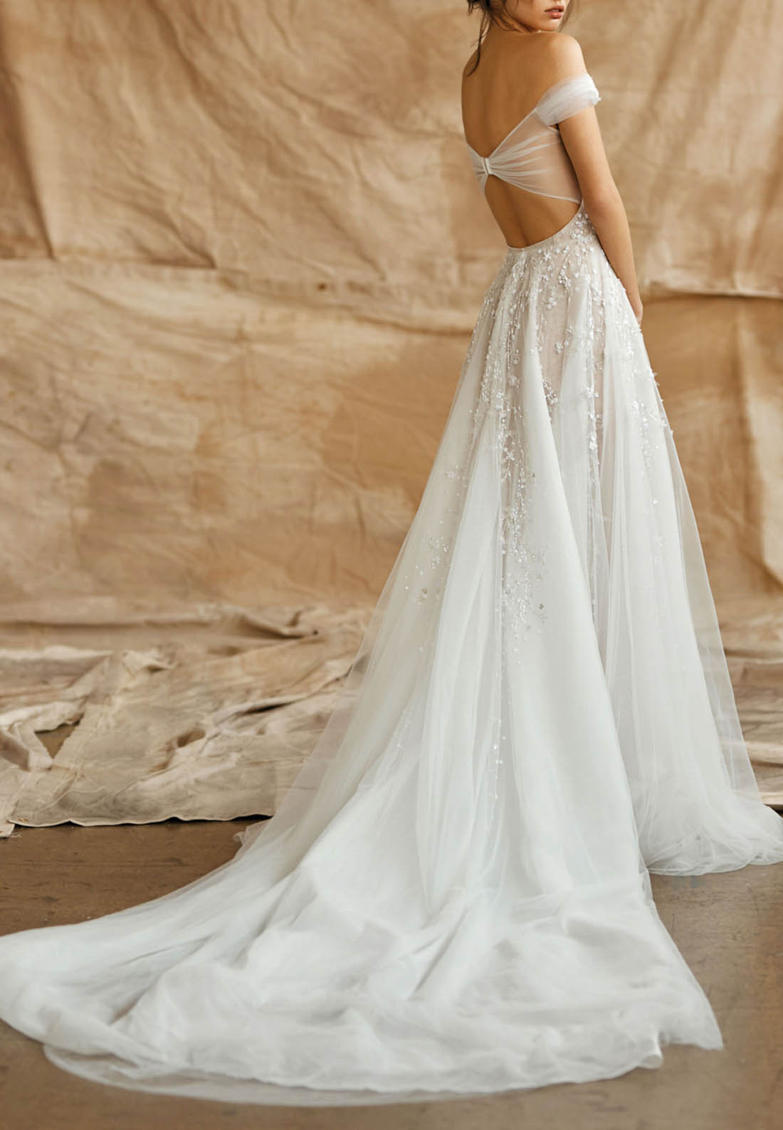 Off-the-Shoulder A-Line Tulle Wedding Dress