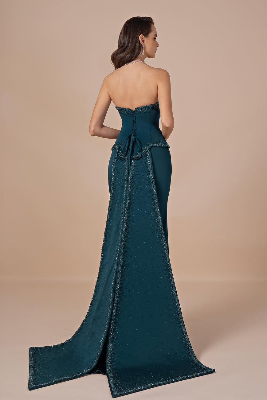 Chic Strapless Sleeveless Mermaid Satin Prom Dresses Column With Beads