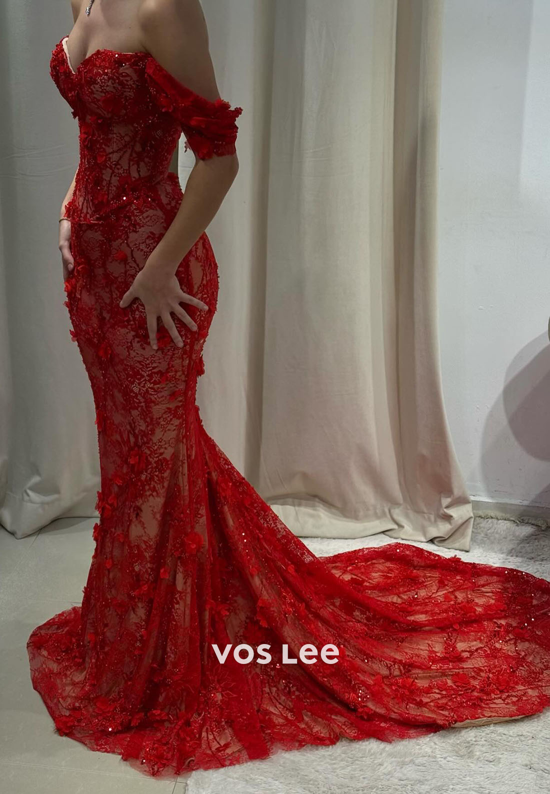 Red Off the Shoulder Sweetheart Flowers Appliques Lace Mermaid Prom Dresses