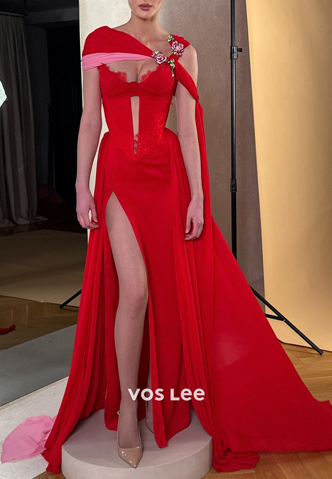 Asymmetrical Neck High Spilt Pleated Sexy Sheath Evening Dresses with Sweep Train