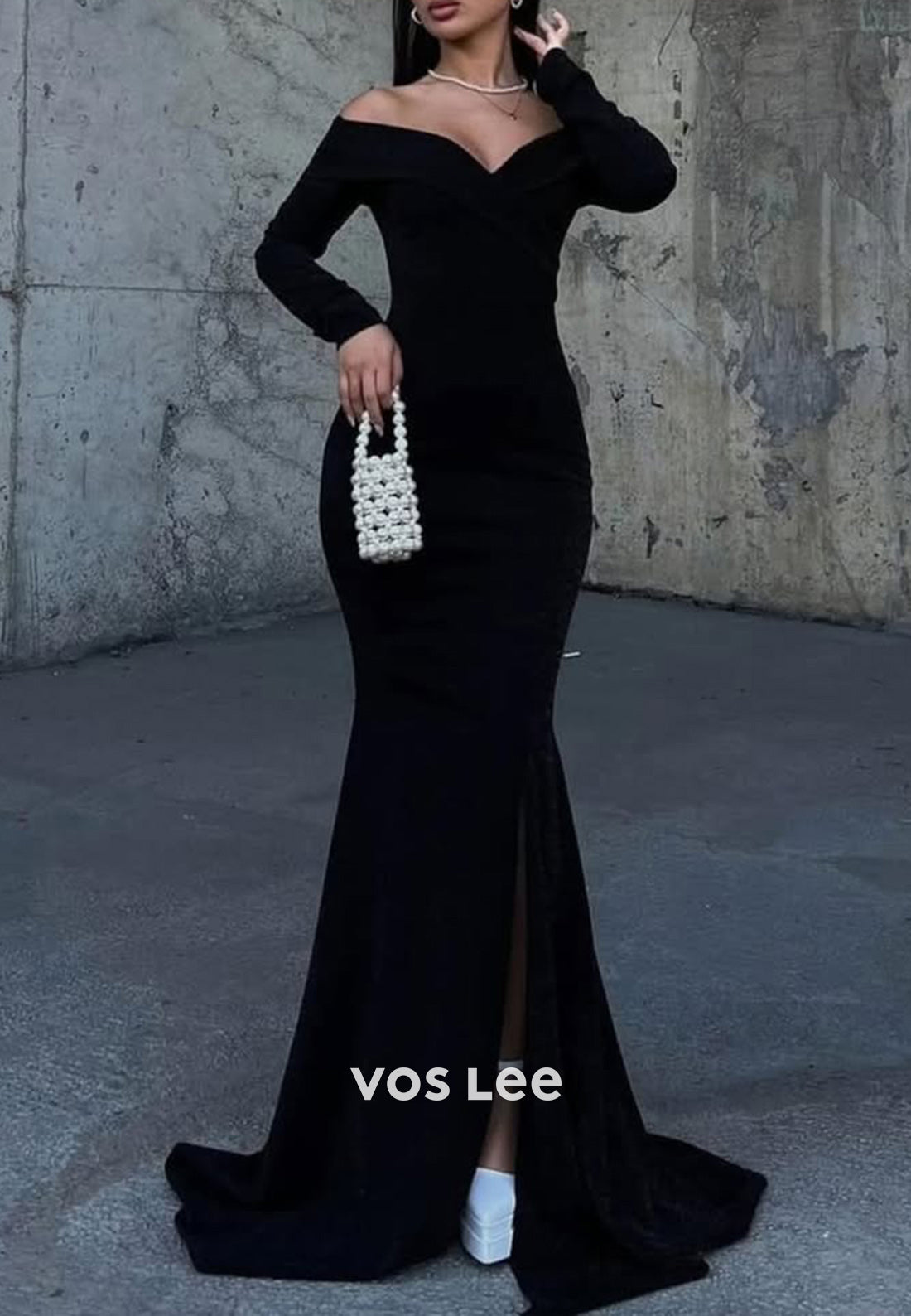 Glamorous Long Sleeve V Neck Pleated Mermaid Evening Dresses with Sweep Train