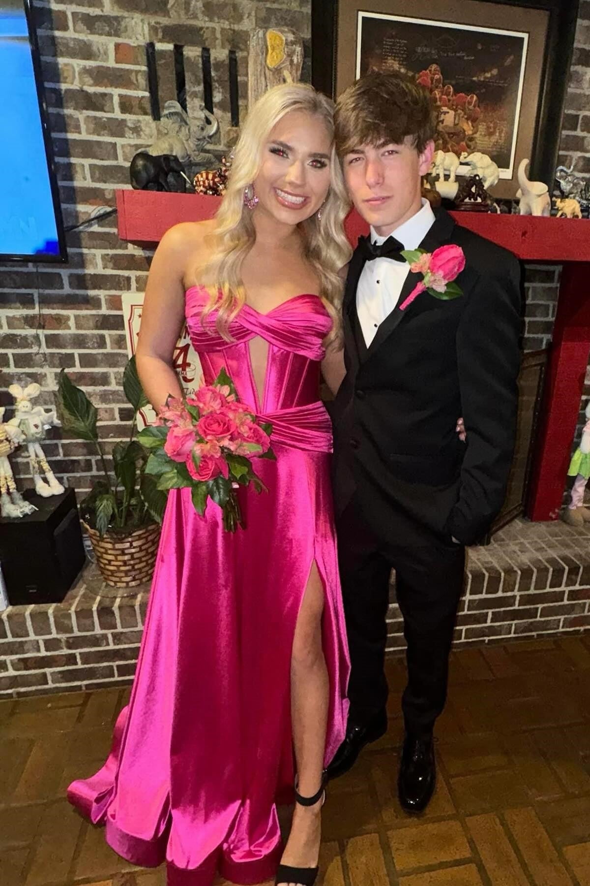 Sweetheart Pink Keyhole A-lin Long Prom Dress