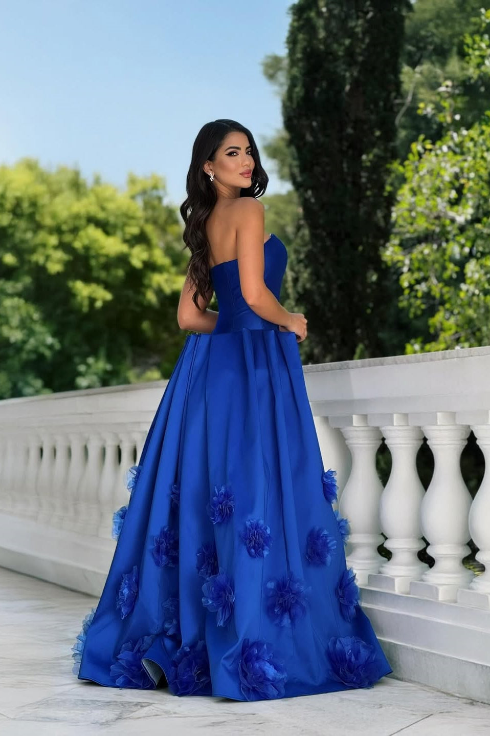 Elegant A-Line Royal Blue Strapless Sleeveless Satin Prom Dress