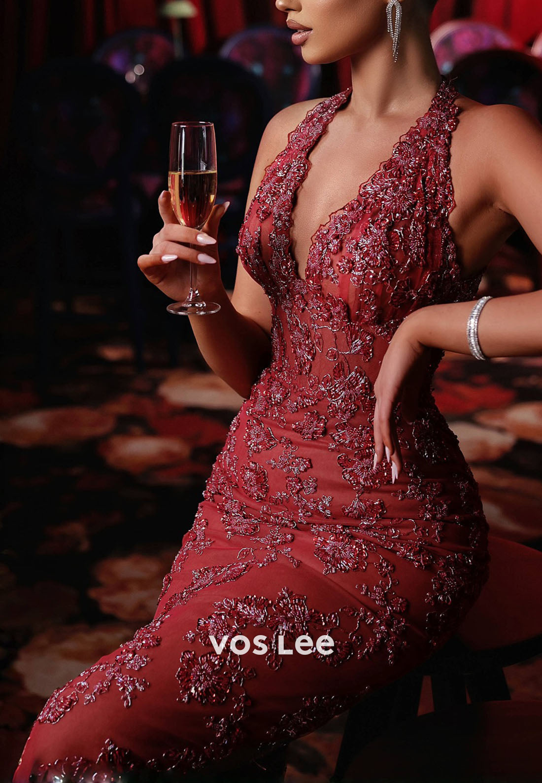 Shining Halter V-Neck Pleated Fully Sequined Appliques Sleeveless Mermaid Evening Dress