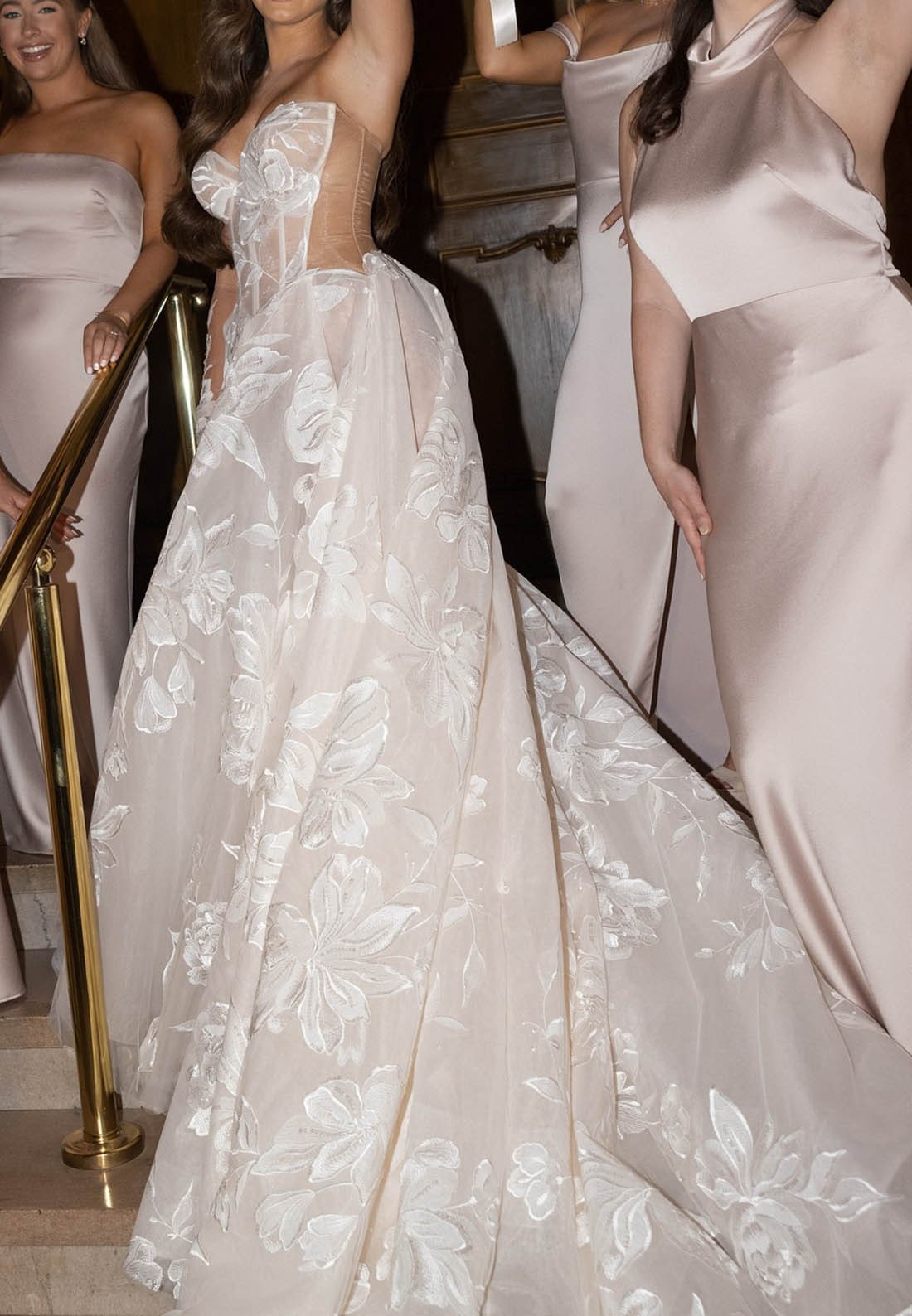 Charming A-Line Sweetheart Lace Wedding Dress