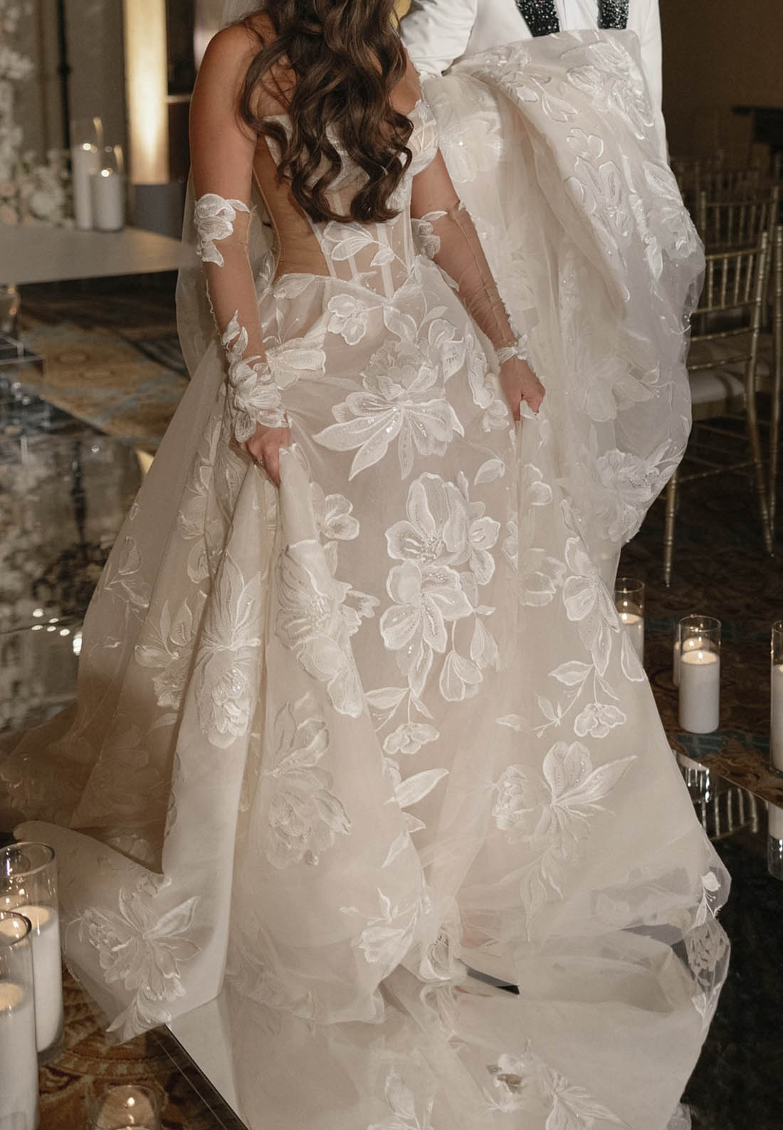 Charming A-Line Sweetheart Lace Wedding Dress