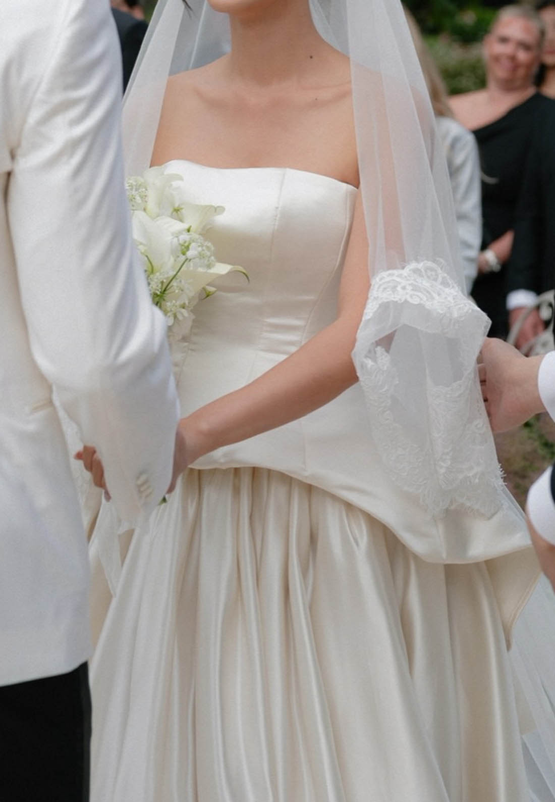 Simple Sleeveless Strapless Empire-Waist Wedding Dress