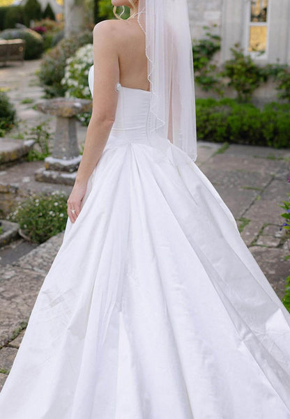 Simple Sleeveless Strapless Empire-Waist Satin Wedding Dress