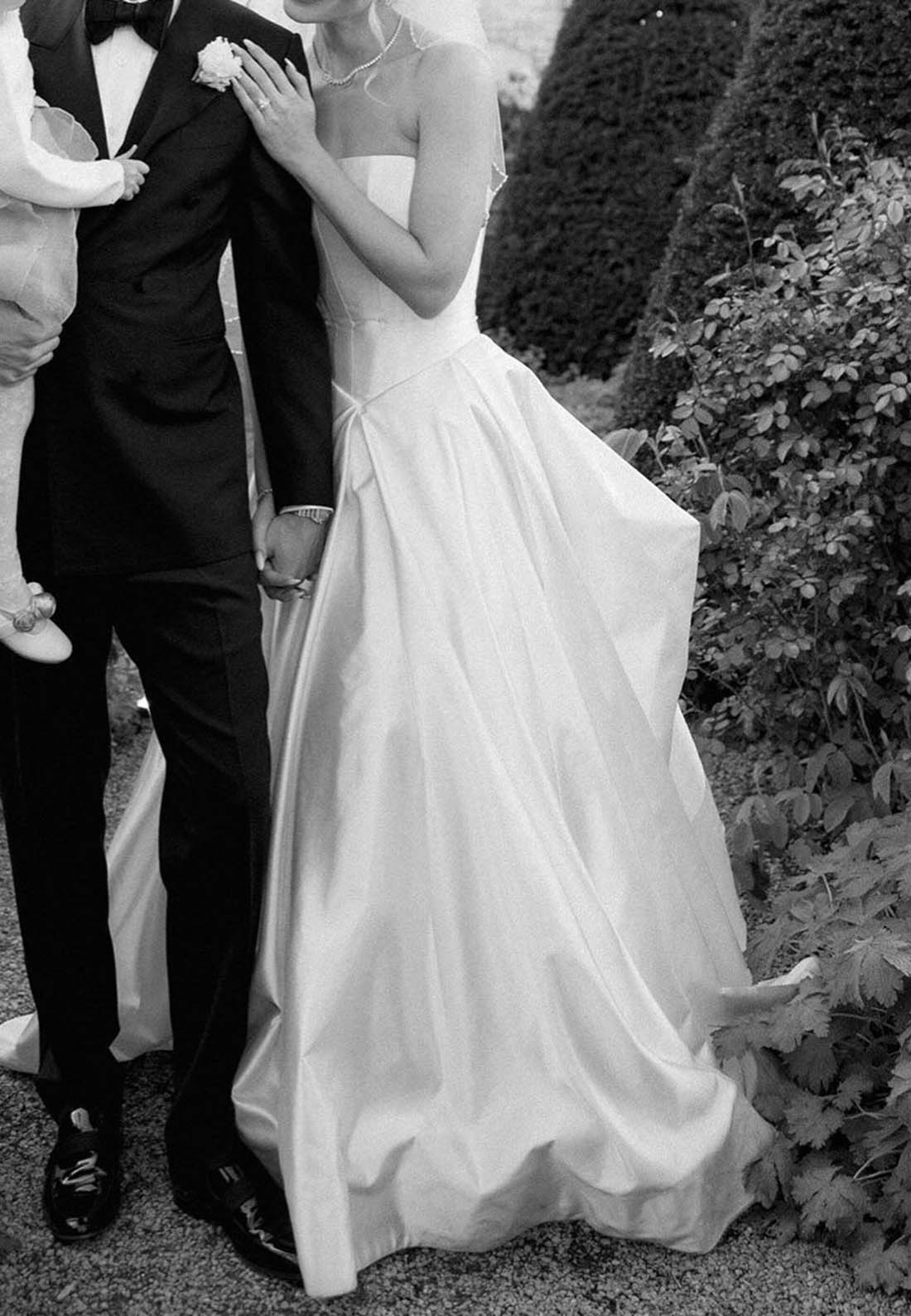 Simple Sleeveless Strapless Empire-Waist Satin Wedding Dress