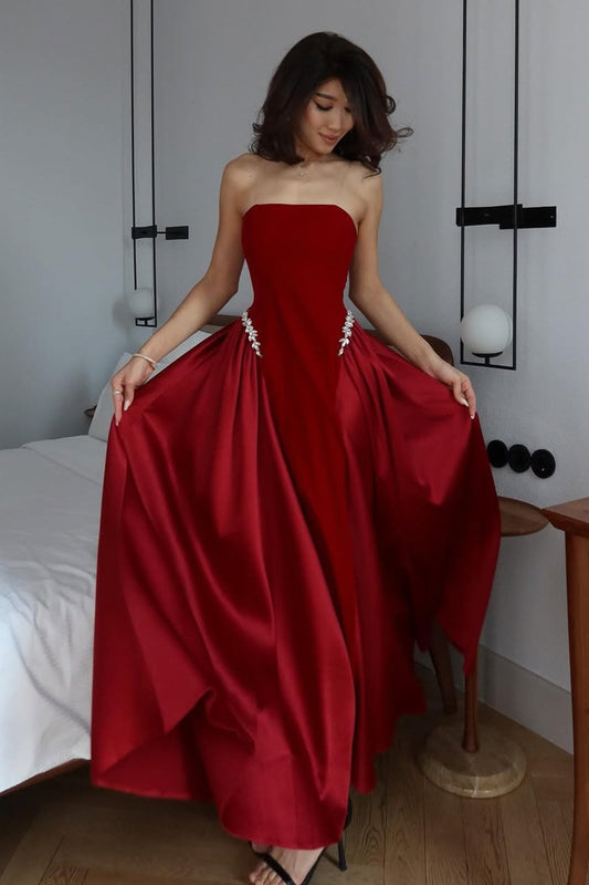 Glamorous Burgundy Spaghetti-Straps Sleeveless Satin Prom Dresses A-Line With Lace-Up Back