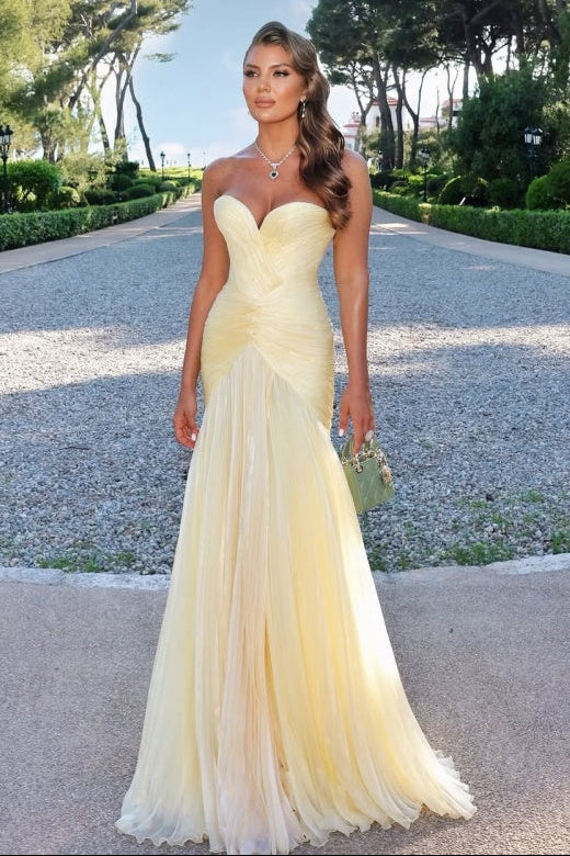 Gorgeous Sweetheart A-Line Prom Dress Long With Pleats