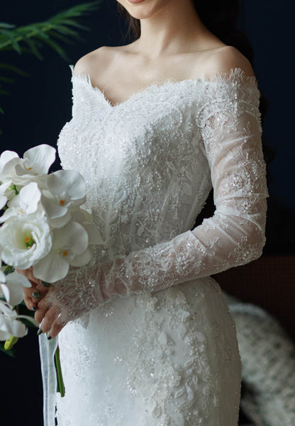 Long Sleeves Scoop V-Neck Mermaid Wedding Dress