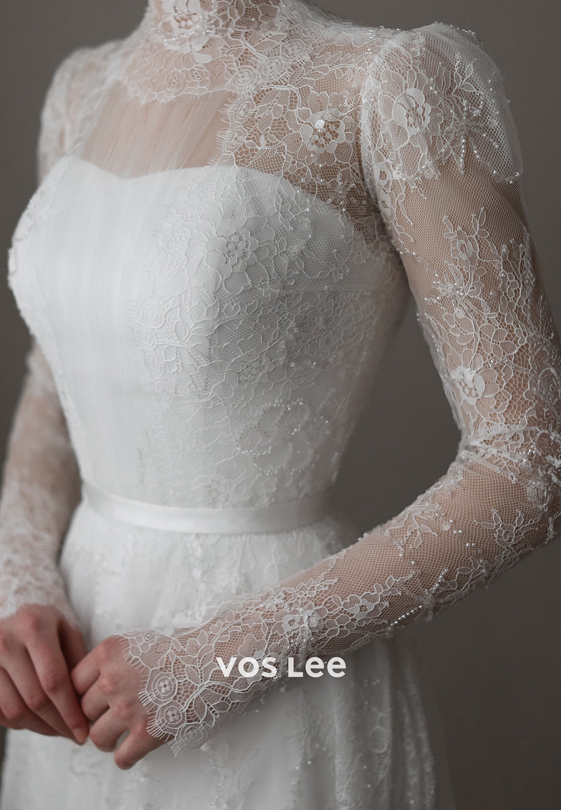 A-Line Illusion Neck Beaded Appliques Lace Wedding Dresses with Court Train