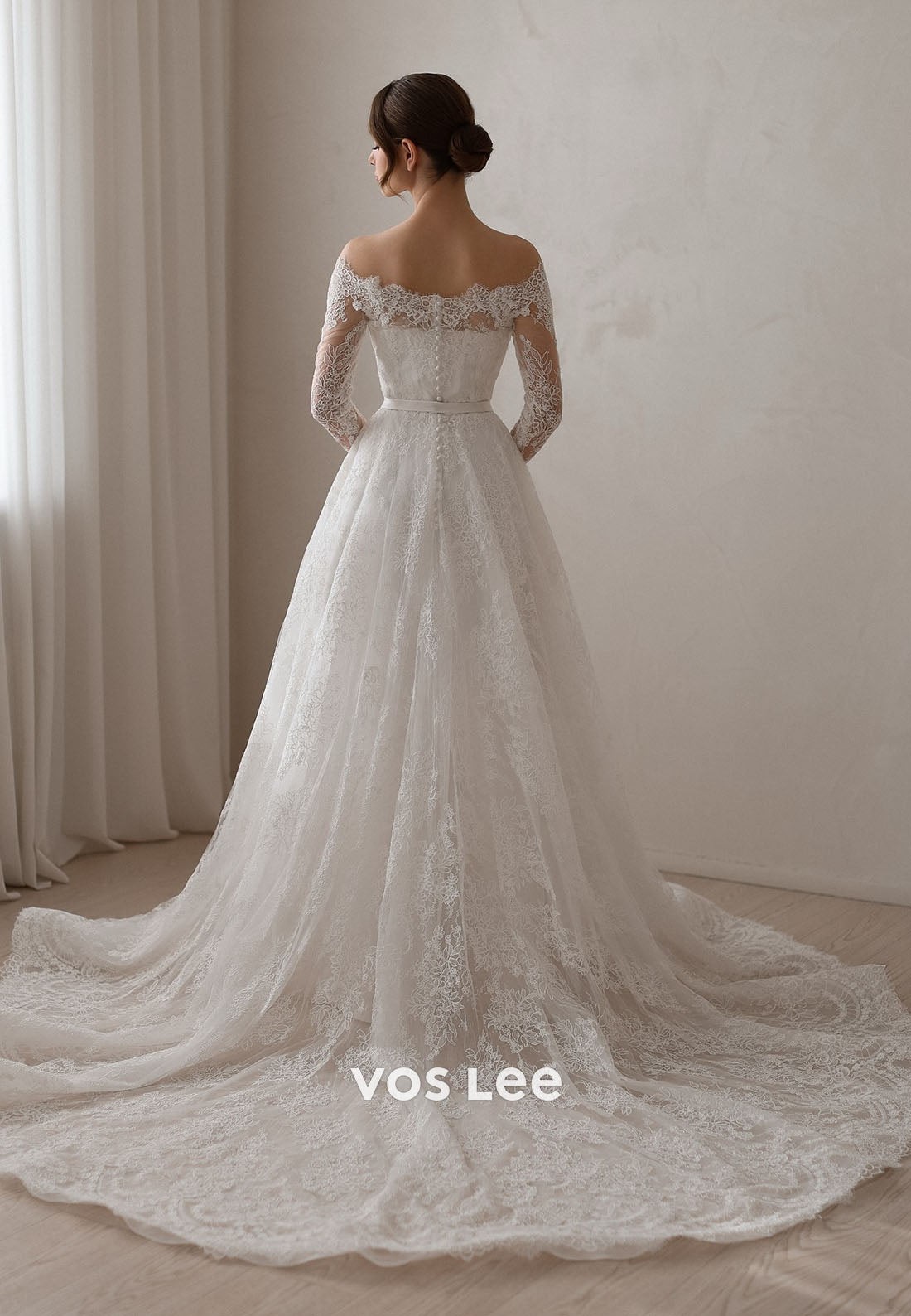 Off-the-Shoulder Lace Wedding Dress Long Sleeve Bridal Gown Wedding Dress for Timeless Brides