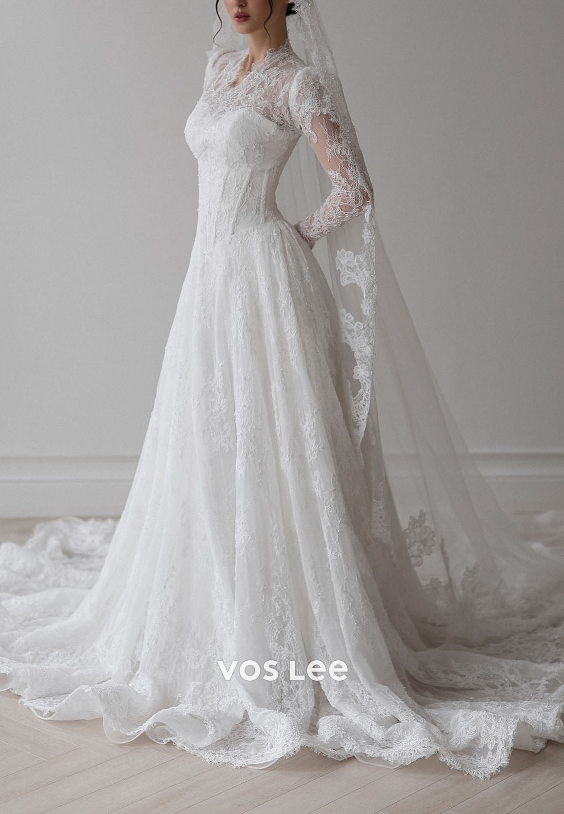 Elegant Long Sleeve V-Neck Appliques Lace Covered Button Beading Wedding Dresses