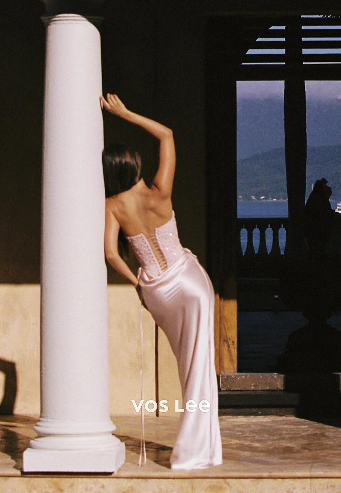 Romantic Strapless Sequins Lace Dress Party Gown with Figure-Hugging Silhouette