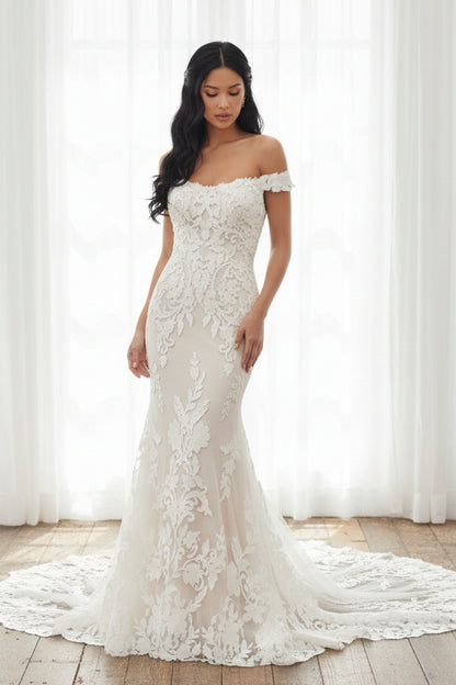 Romantic Vintage Off-the-Shoulder Mermaid Gown | All-Lace Slim Fit Bridal Dress