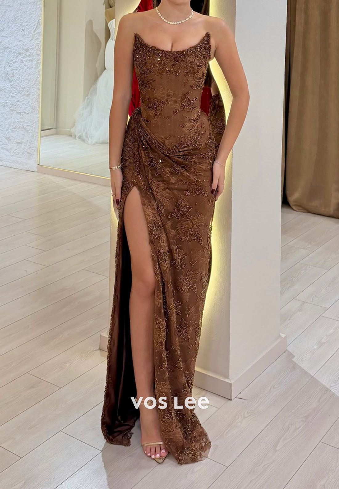 Sheath/Column Boat-Neck Strapless Lace Beading Sweep Train Prom Dress