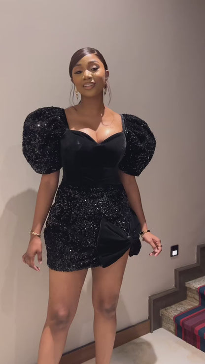 Short Sleeve Sweetheart Fully Sequined Sheath Homecoming Dresses