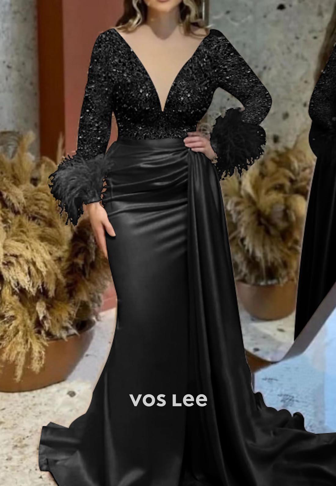 Sparkling V Neck Long Sleeves feather Mermaid Evening Dress with Court Train