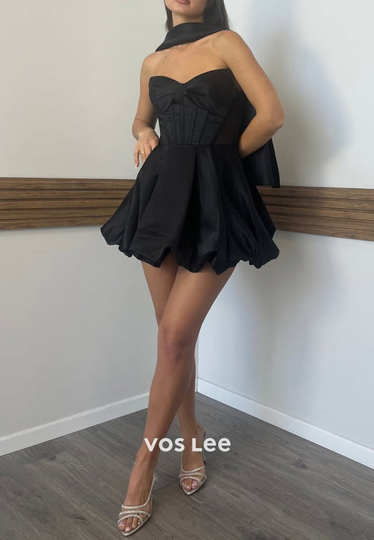 Short & Mini Black Strapless Sweetheart Pleated Homecoming Dresses