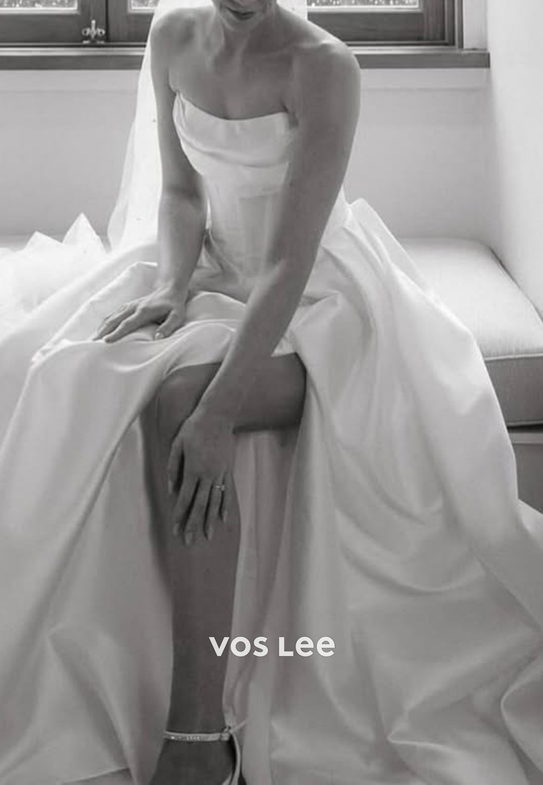A-Line Strapless Scoop Pleated Wedding Dresses with High Split
