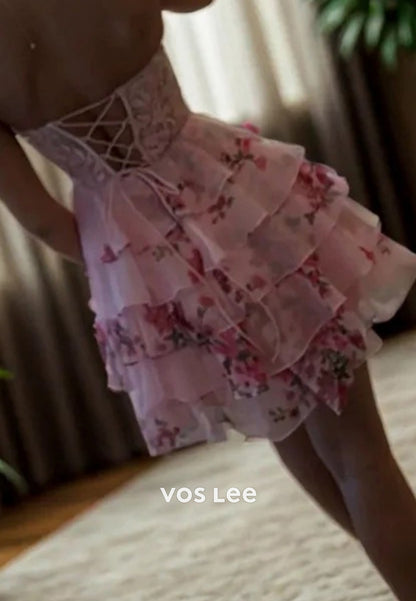 A-Line Sweetheart Appliques Lace Strapless Homecoming Dresses with Tiered
